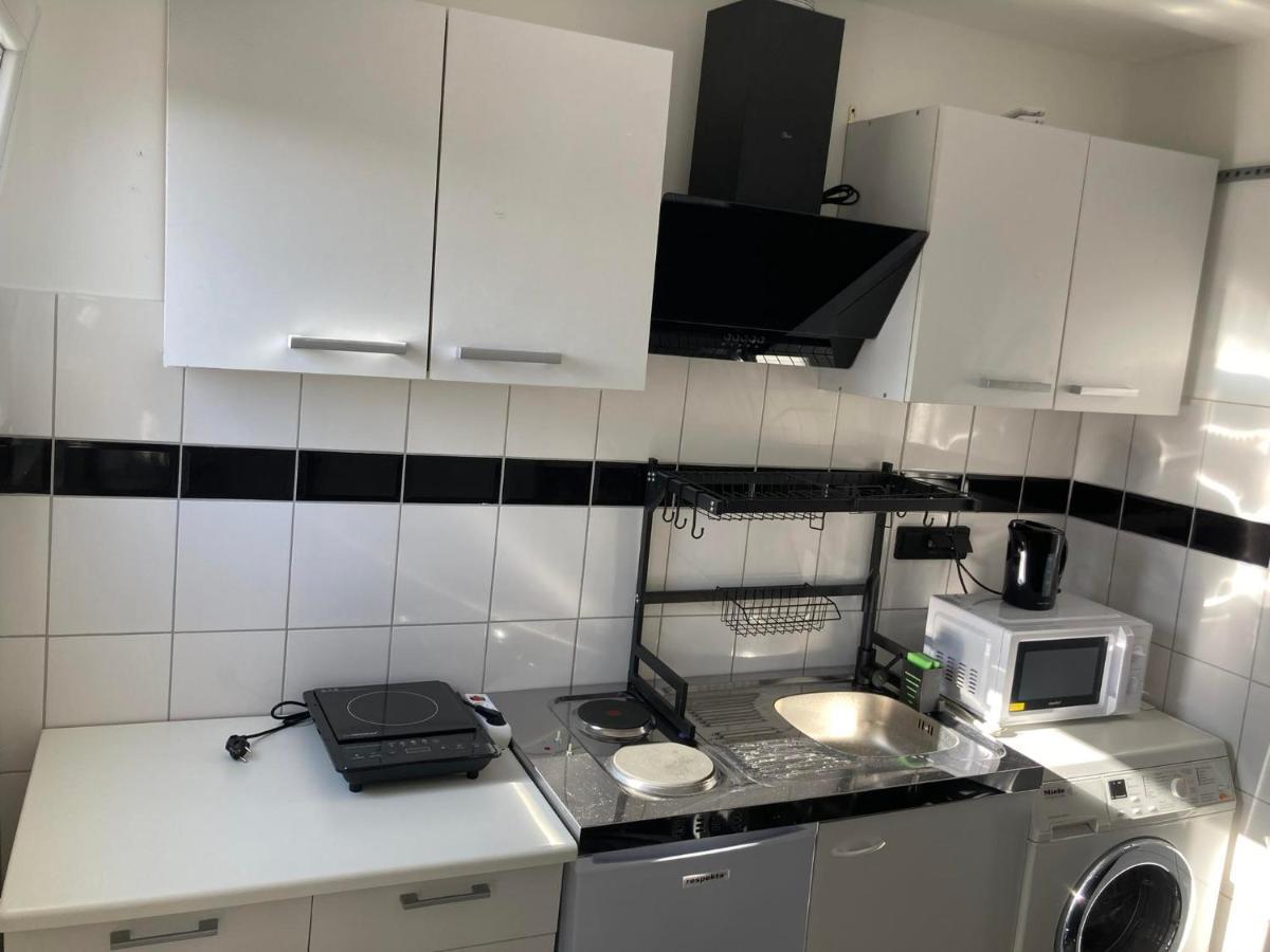 Aparthotel Arany Apartman Cegléd Exterior foto