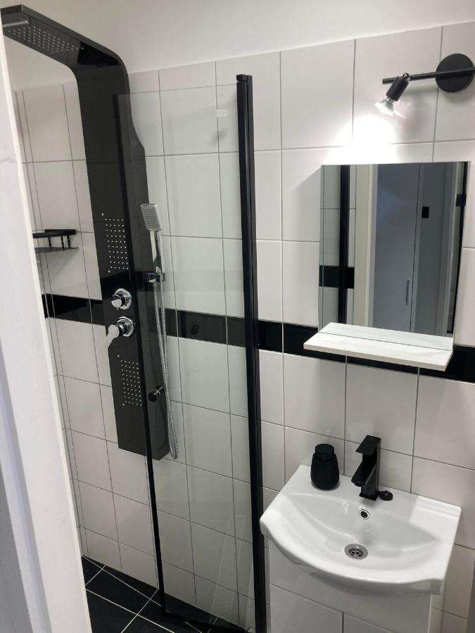 Aparthotel Arany Apartman Cegléd Exterior foto