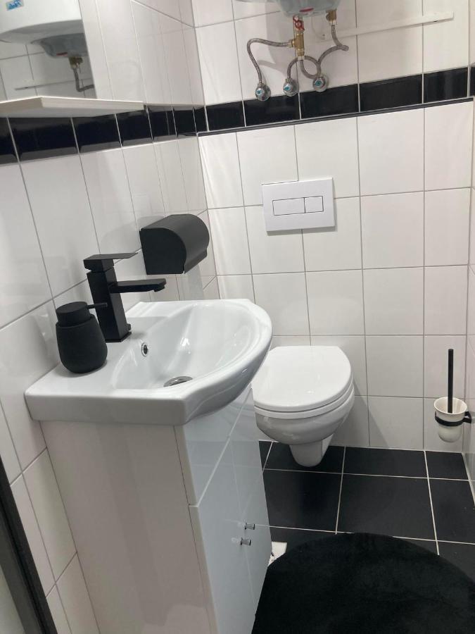 Aparthotel Arany Apartman Cegléd Exterior foto