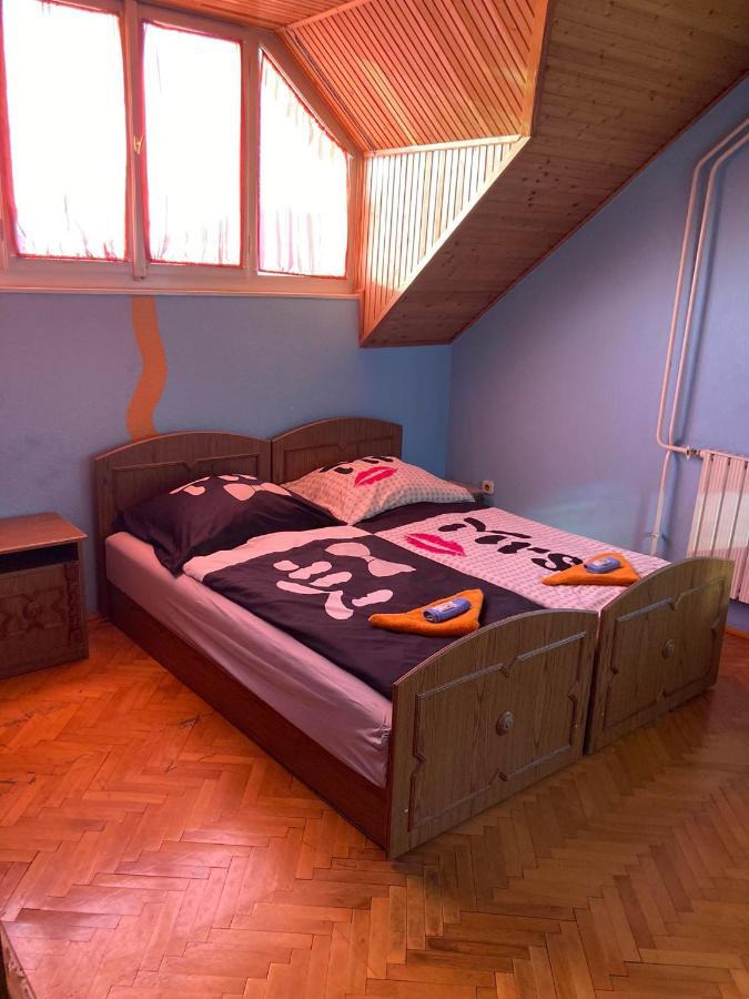 Aparthotel Arany Apartman Cegléd Exterior foto